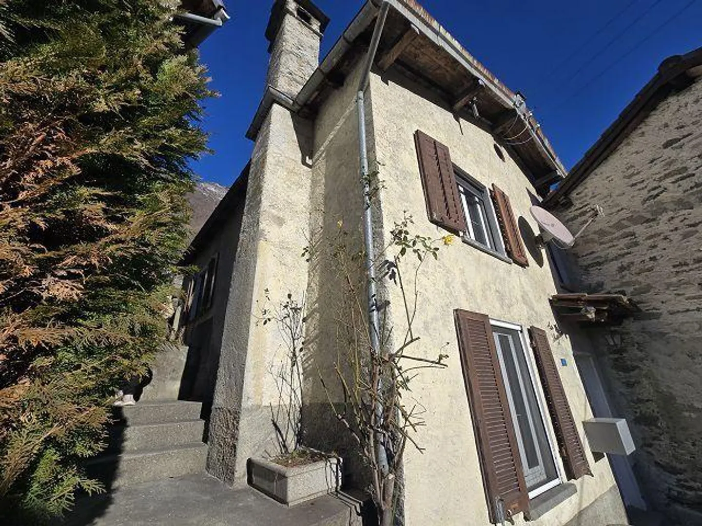 3 1/2-Zimmer-Dorfhaus mit Sitzplatz an sehr ruhiger Aussichtslage /... - Foto 28 von 31