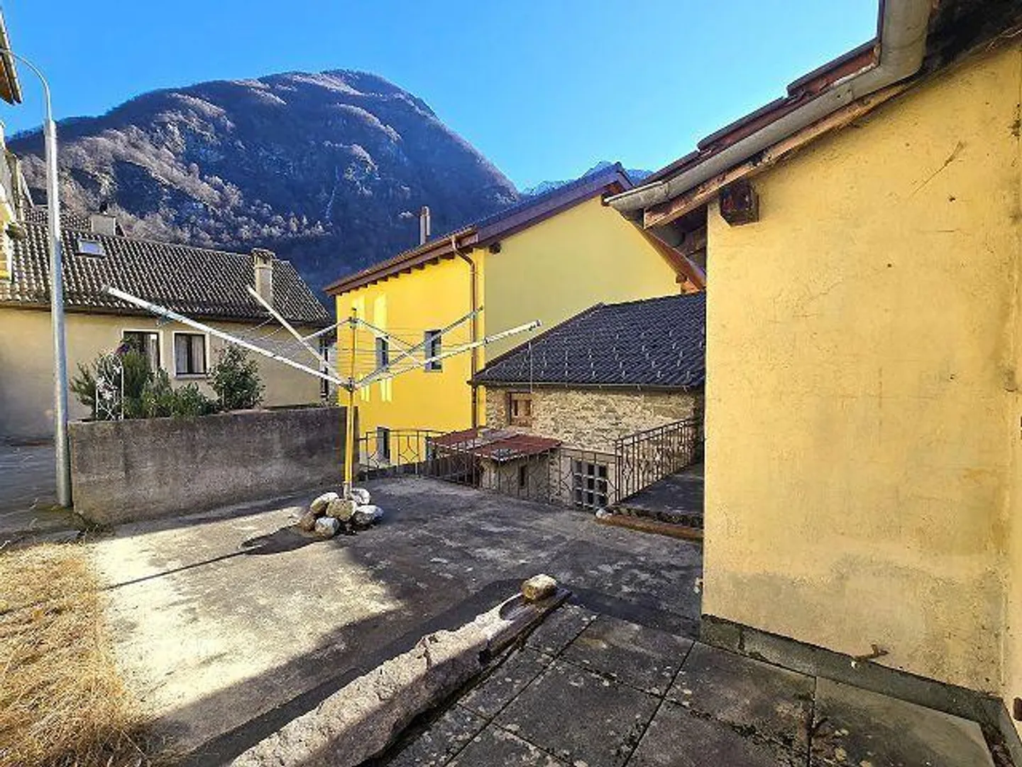 3 1/2-Zimmer-Dorfhaus mit Sitzplatz an sehr ruhiger Aussichtslage /... - Foto 29 von 31