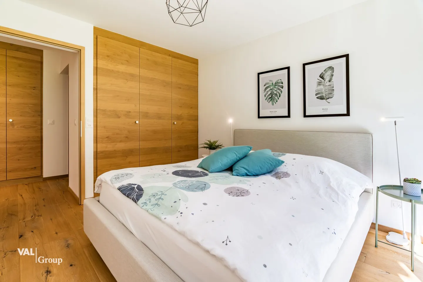 Alpine Panorama Pure: Spacious Furnished 4.5 Room Apartment with Balcony - Photo 8 of 20