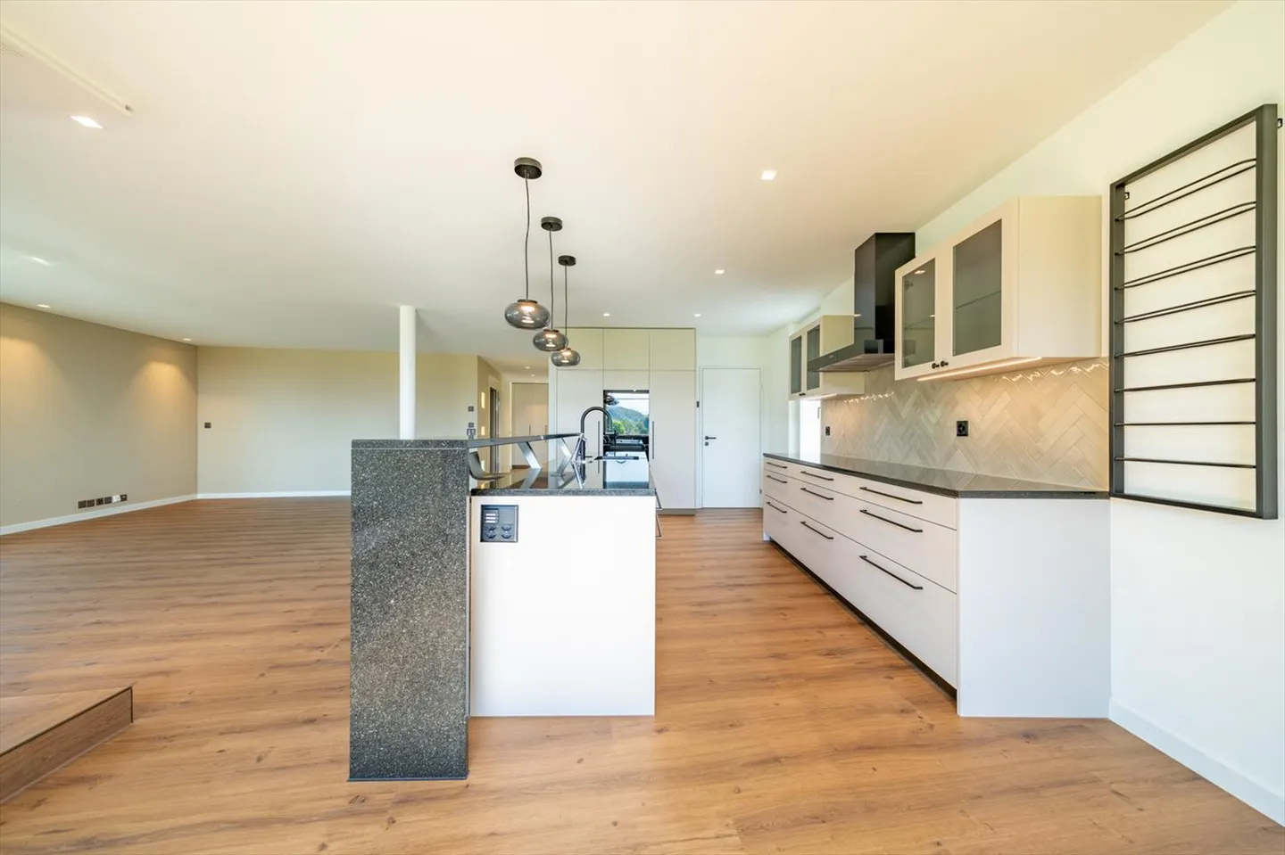 Design Meets Tranquility – Exclusive Living Above the Rooftops of Obernau - Photo 4 of 6