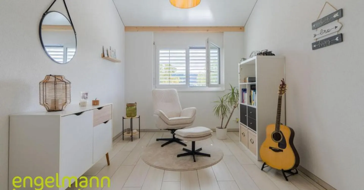 Property with 3 row houses - Photo 8 of 11