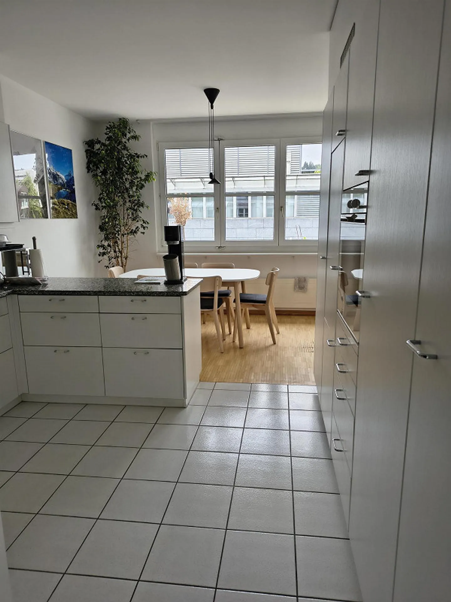 Appartamento unico di 4 ½ stanze al 3° piano (mansarda) per vivere e lavorare - Foto 15 di 18