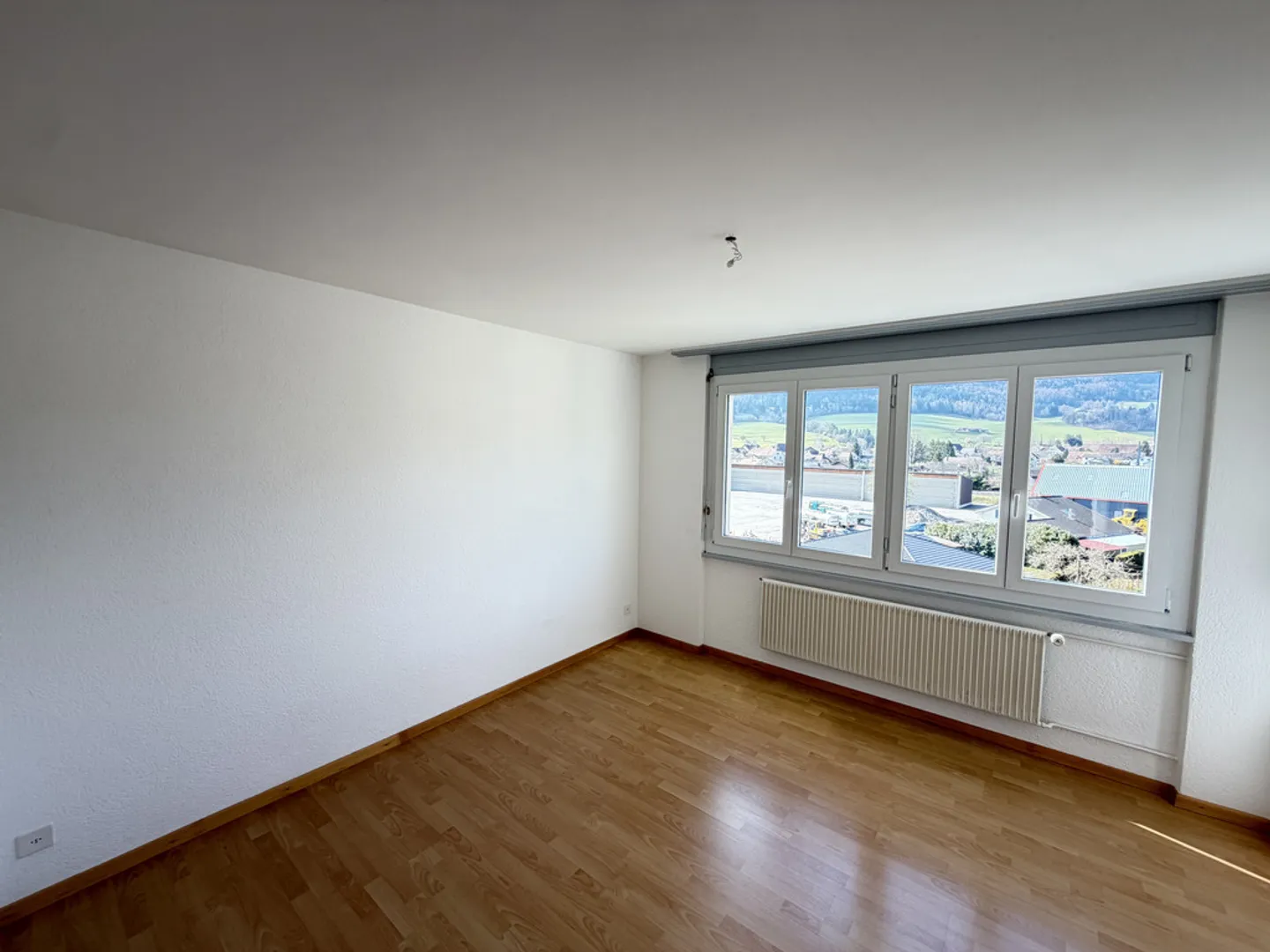 Una vista mozzafiato in un quartiere tranquillo - Foto 8 di 11