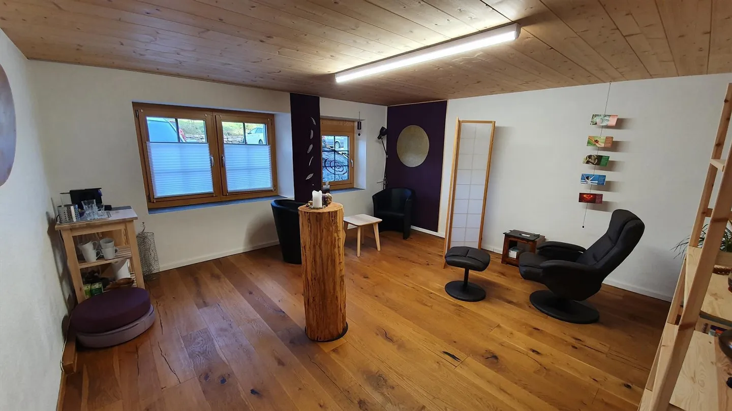 Büro, Atelier, Lager im steuergünstigen Teufen - Foto 2 von 4
