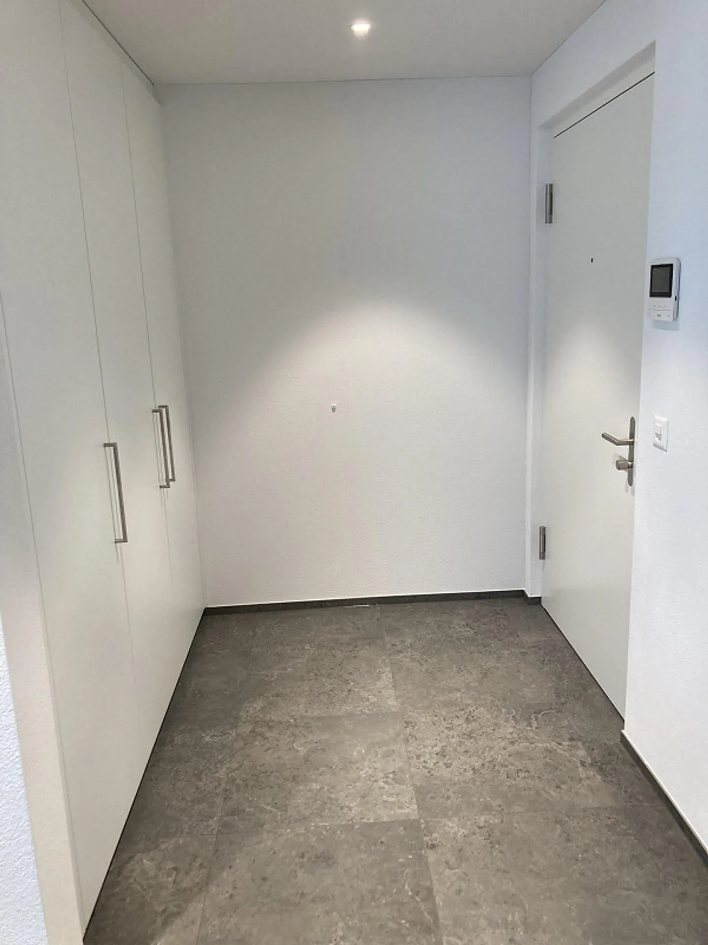 3.5 Room Ground Floor - Photo 6 of 13