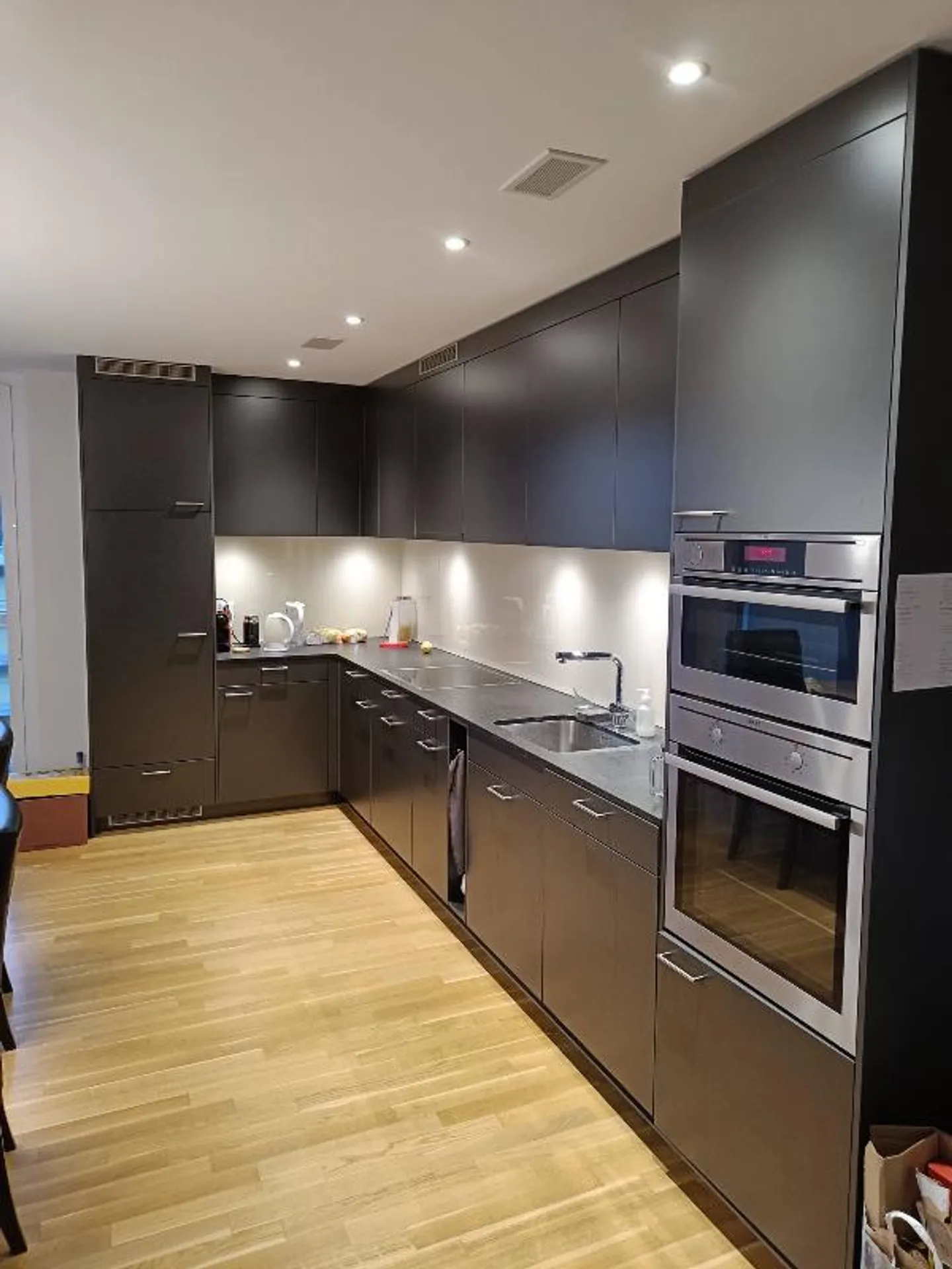 3.5 Room Apartment - Photo 3 of 5