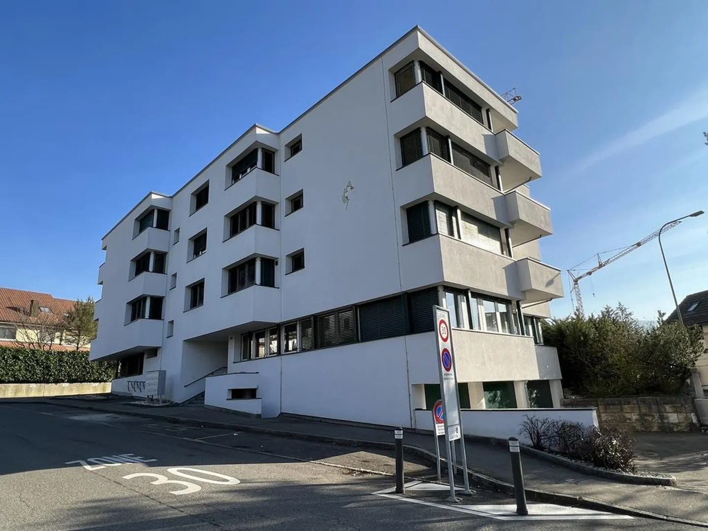 Affitto gratuito - appartamento ristrutturato, vicino alla stazione - Foto 1 di 6