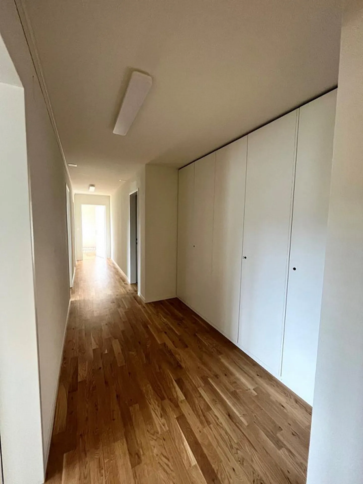 Affitto gratuito - appartamento ristrutturato, vicino alla stazione - Foto 5 di 6