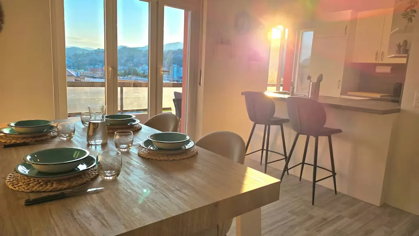 Appartement à louer - Photo 2 sur 10