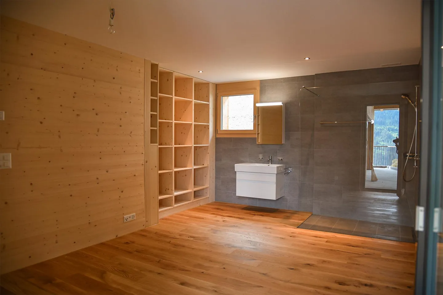 MAISONETTE DACHWOHNUNG 4,5 STANZE - anche come seconda casa! - Foto 3 di 12