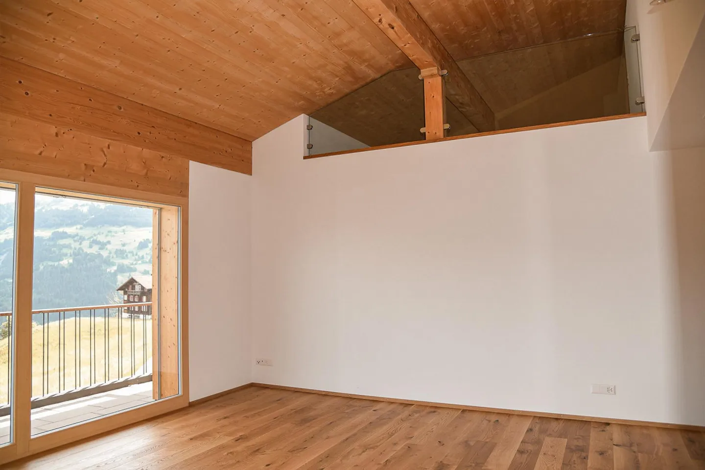MAISONETTE DACHWOHNUNG 4,5 STANZE - anche come seconda casa! - Foto 4 di 12
