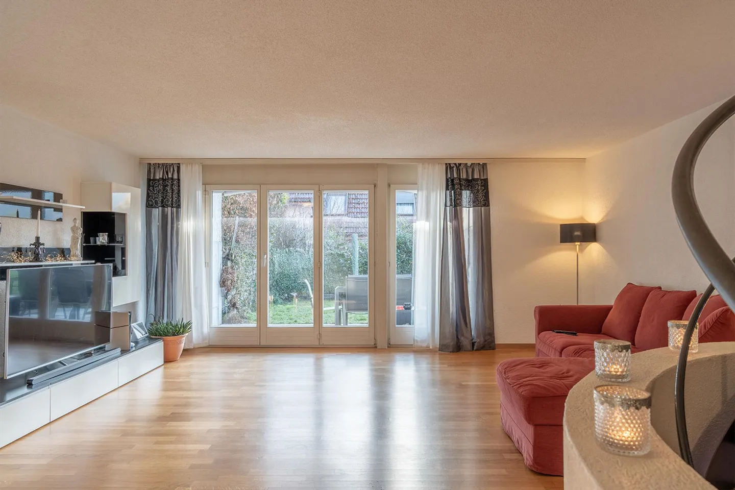 Charmantes Reihenhaus in Familienumgebung - Foto 2 von 16