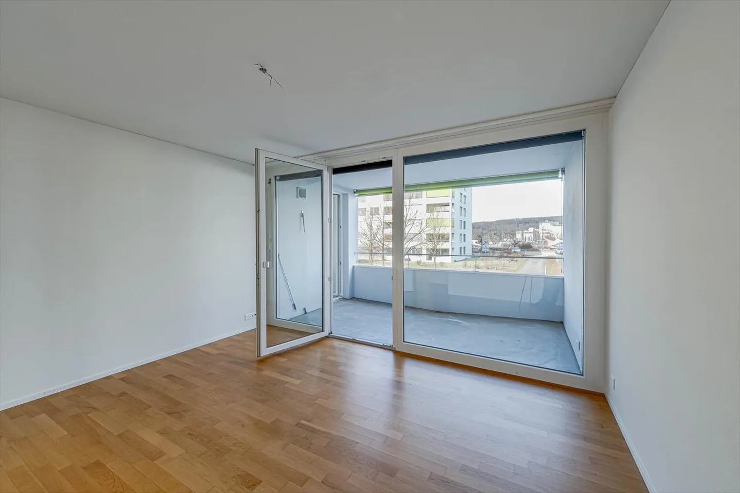 Apartment for rent - Photo 6 of 9