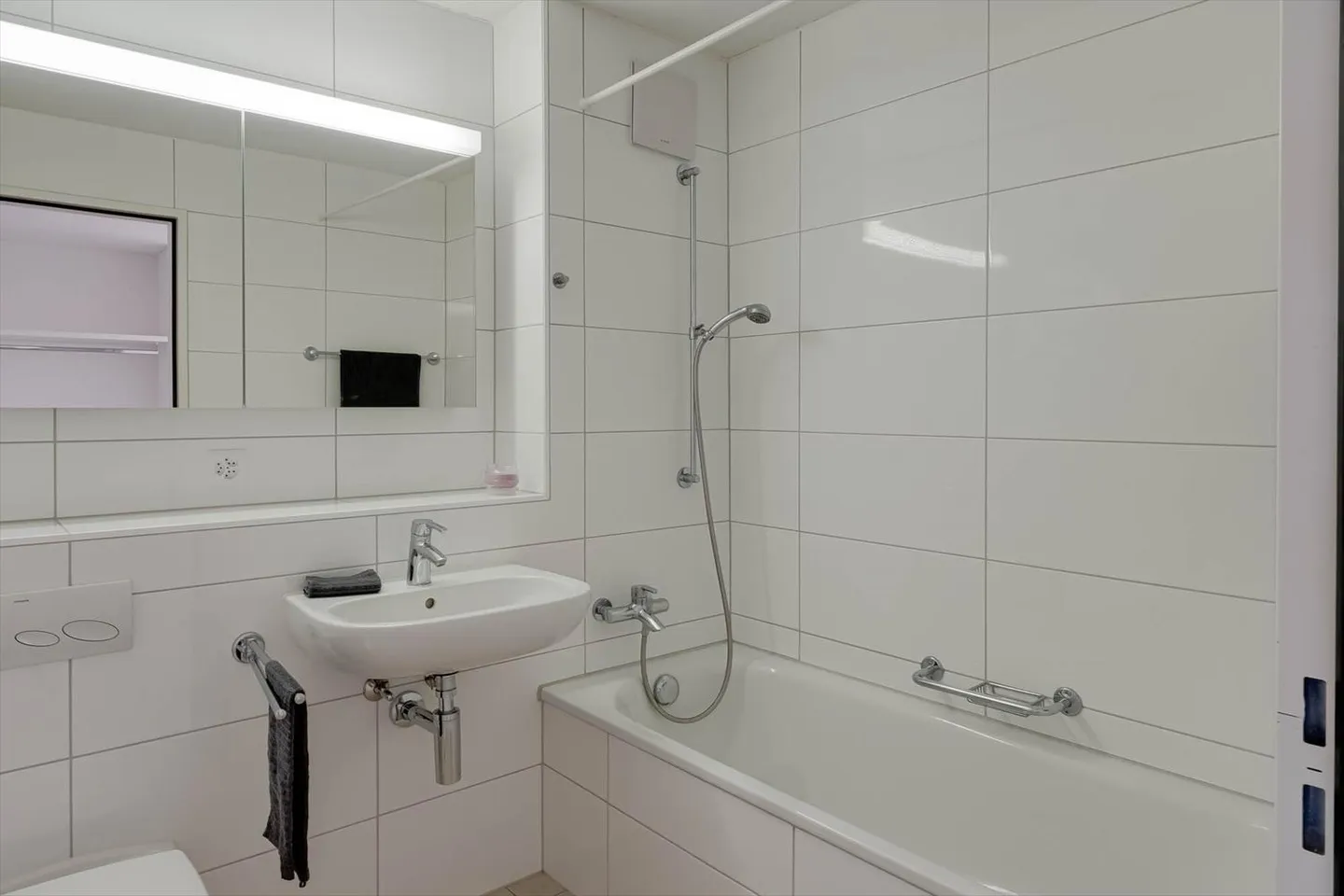 Apartment for rent - Photo 8 of 9