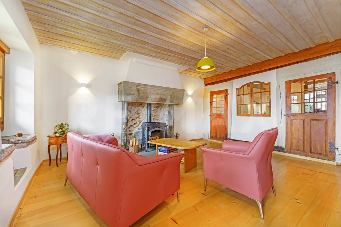 Incredible renovated house with 267 m2 usable space - Photo 7 of 13