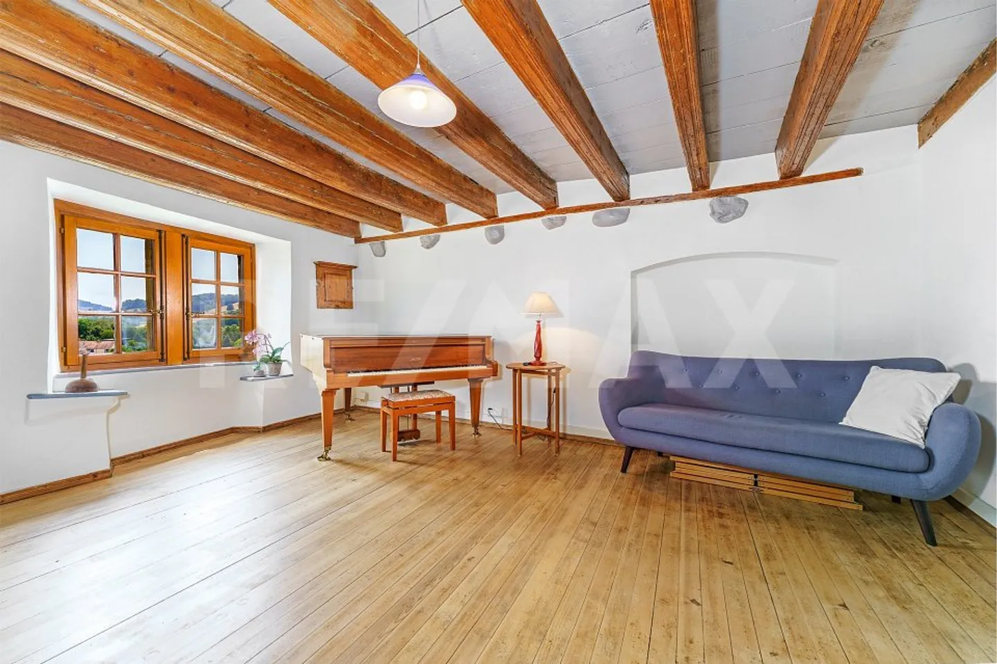 Incredible renovated house with 267 m2 usable space - Photo 8 of 13