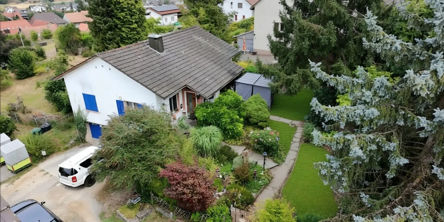 Un jardin à tomber amoureux ! Maison individuelle avec beaucoup de potentiel - Photo 4 sur 19