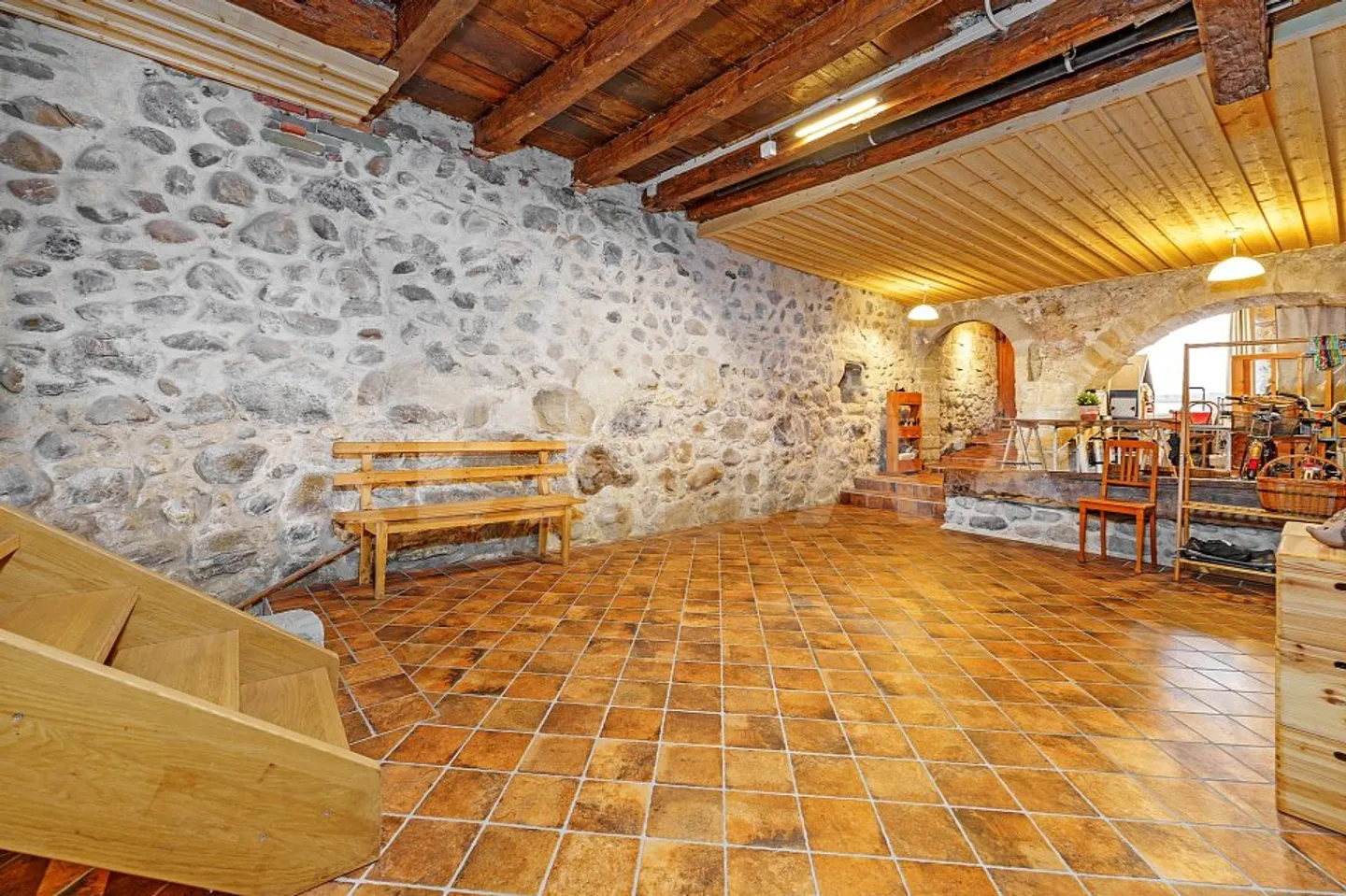 Incredible renovated house with 267 m2 usable space - Photo 12 of 13
