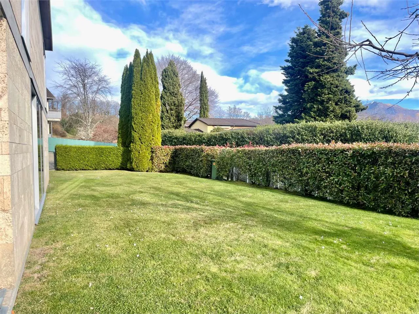 Prächtige und elegante Villa im modernen Design - Foto 13 von 13