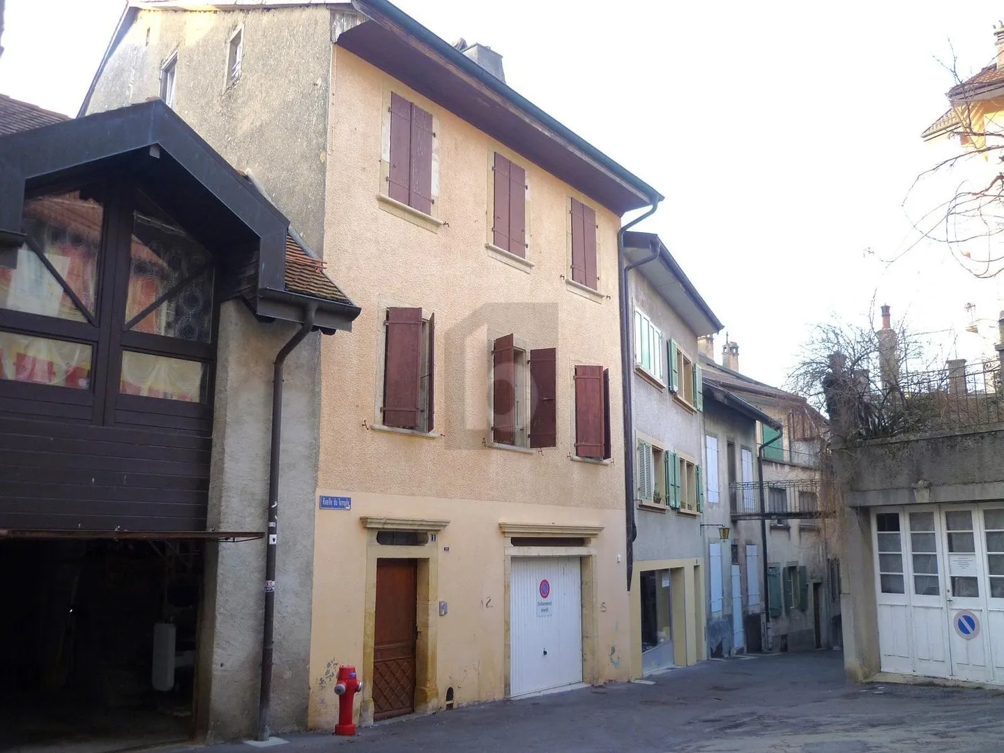 IN THE CITY CENTER WITH YIELD! - Photo 1 of 4