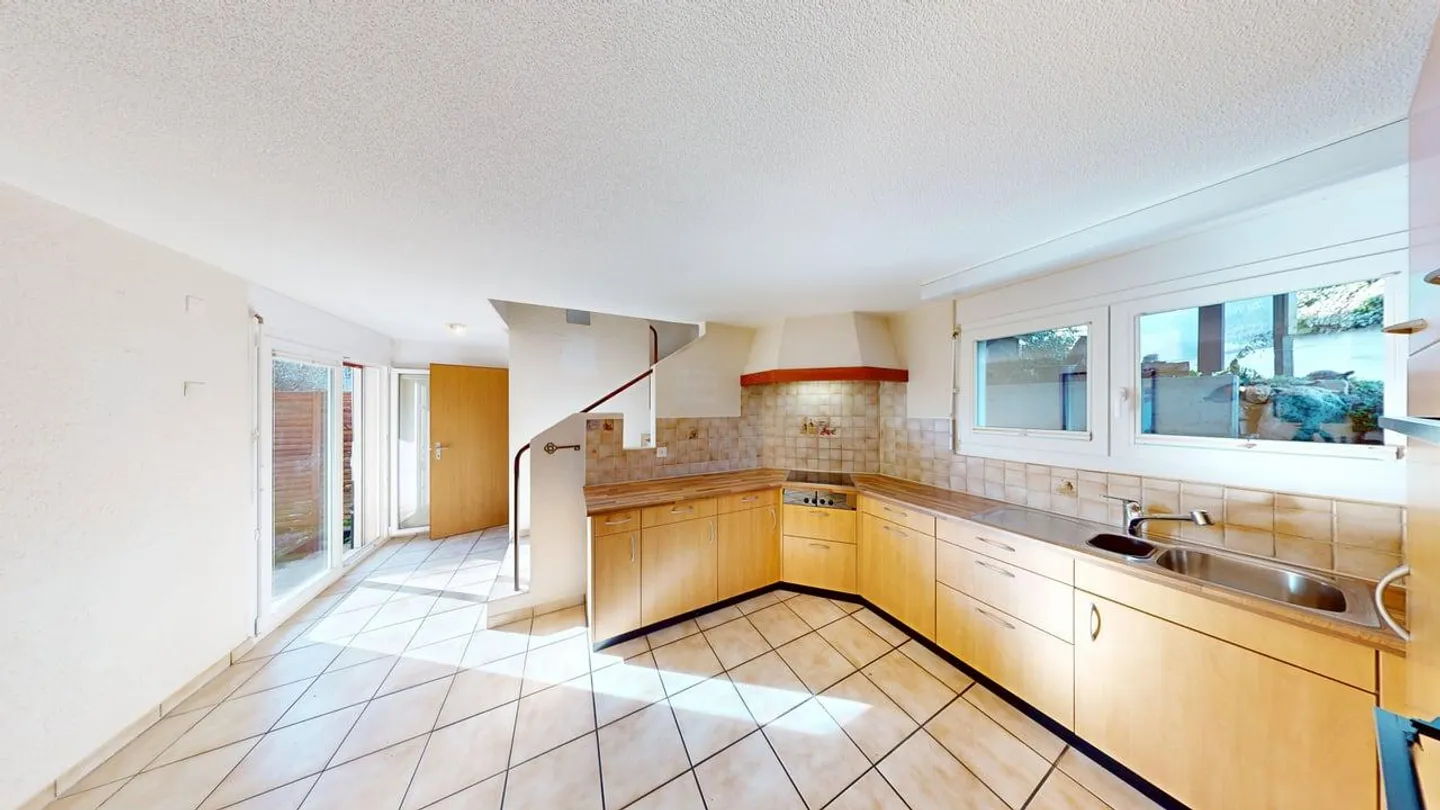 Charmantes Familienhaus in Pieterlen - Foto 2 von 15