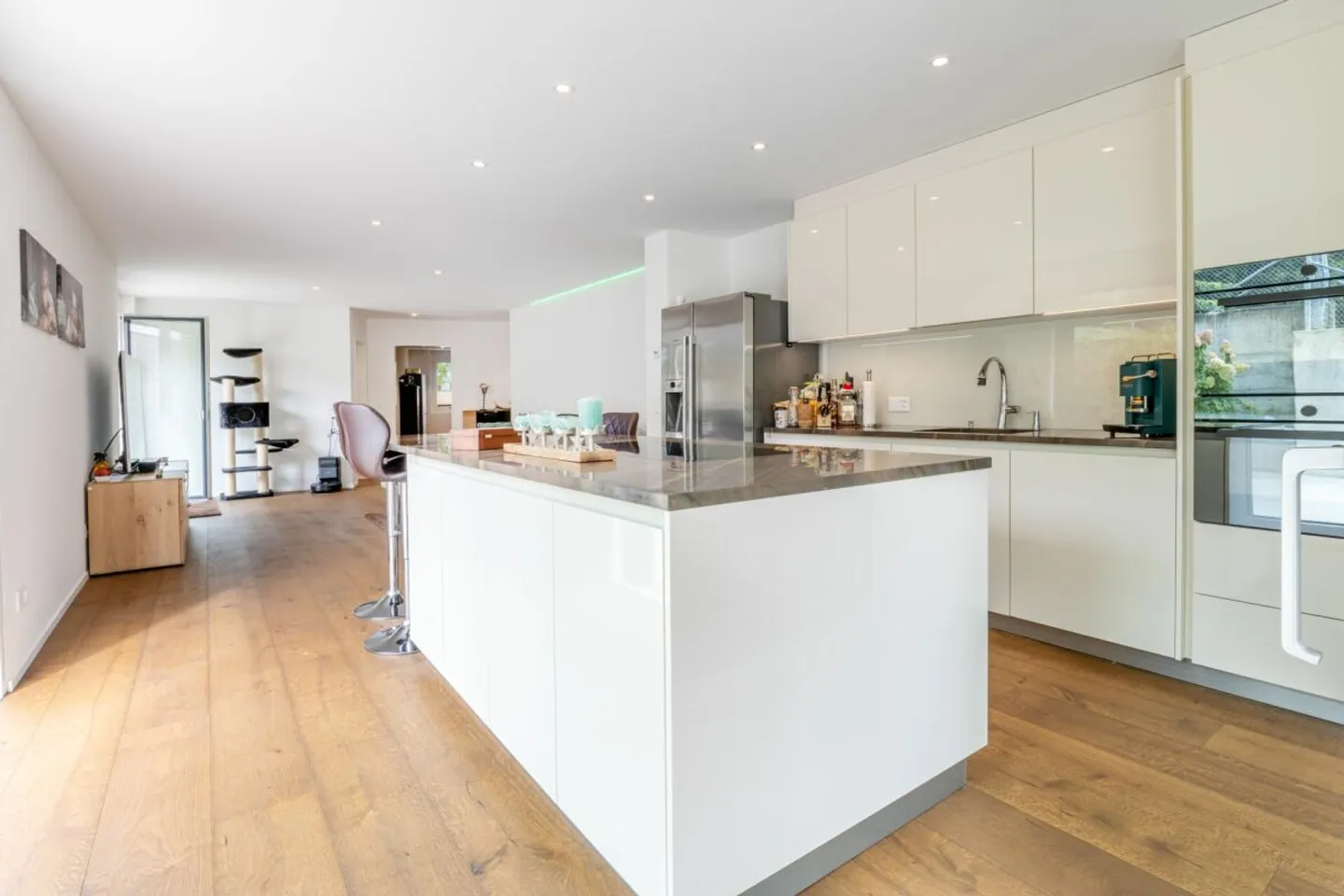 Moderne Wohnung mit Wintergarten - Foto 4 von 14