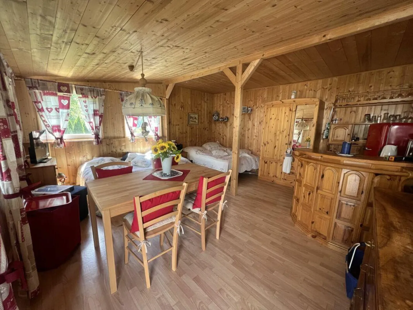 Casa di giardino con carattere di Maiensäss con molto spazio circostante in una posizione soleggiata - Foto 4 di 10