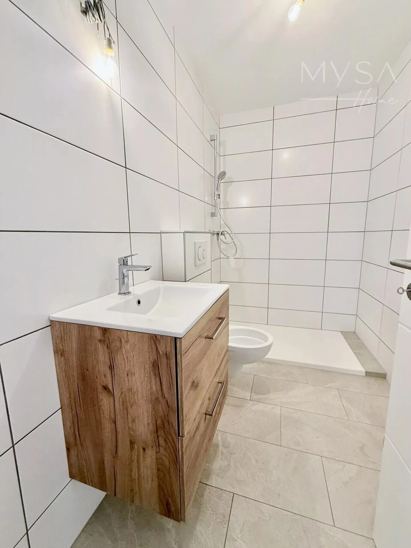 Magnificent renovated building with charm in the heart of the old village of Vétroz - Photo 5 of 13