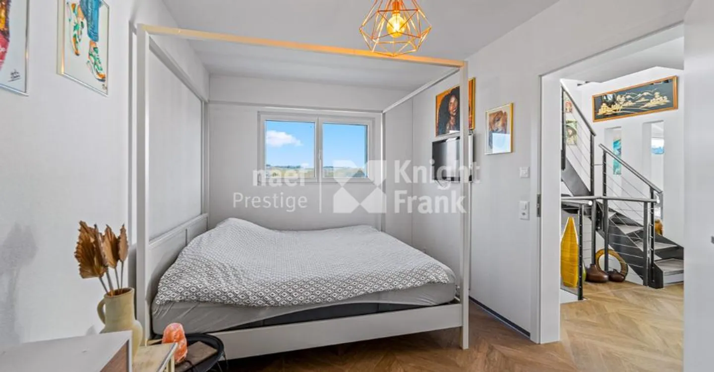 Beautiful 7-room single-family house with a free view of the countryside and heated pool in St. Ursen for sale - Photo 6 of 12