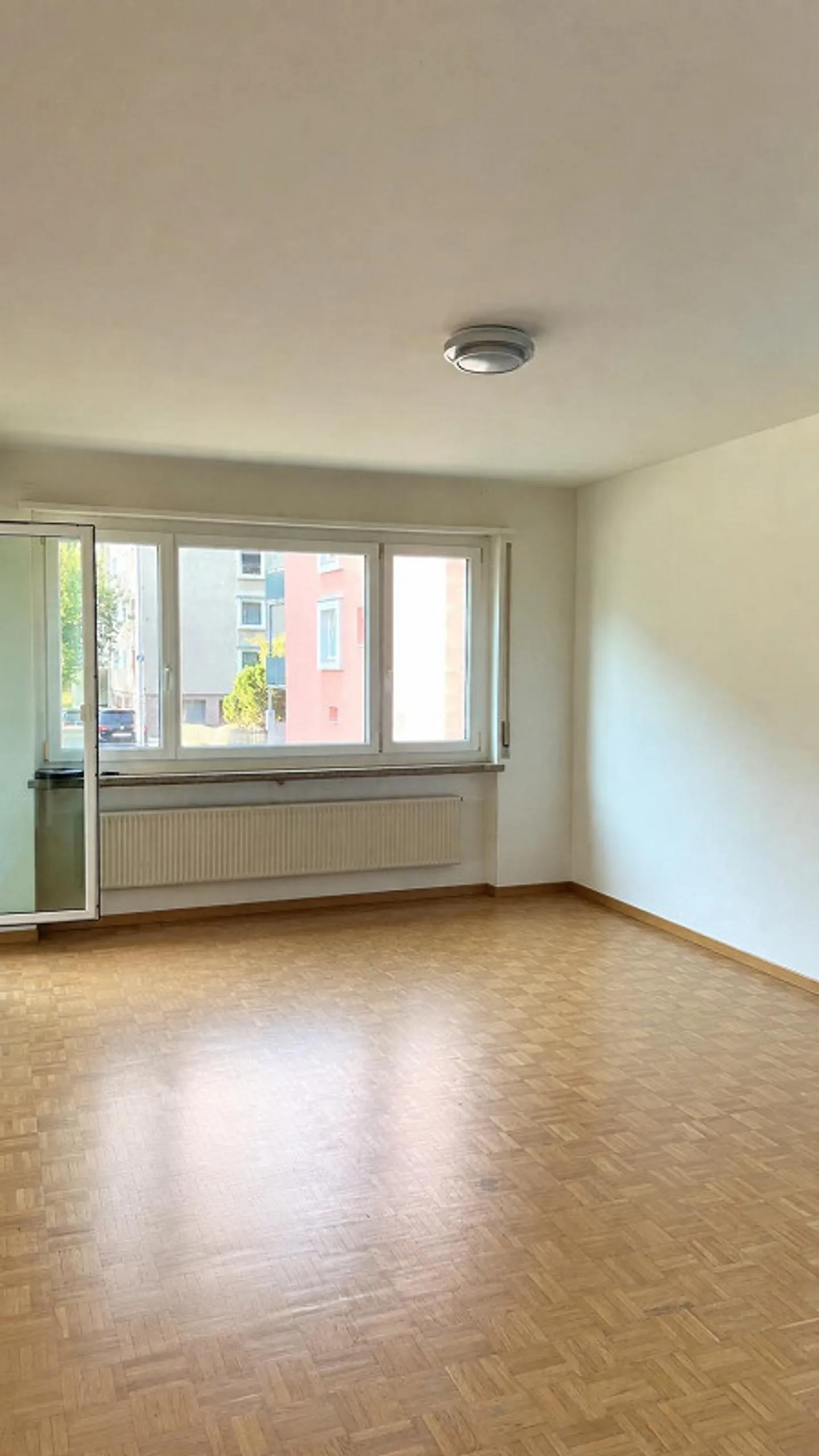 Appartamento 3.5 locali in posizione centrale a Domat/Ems - Foto 3 di 8