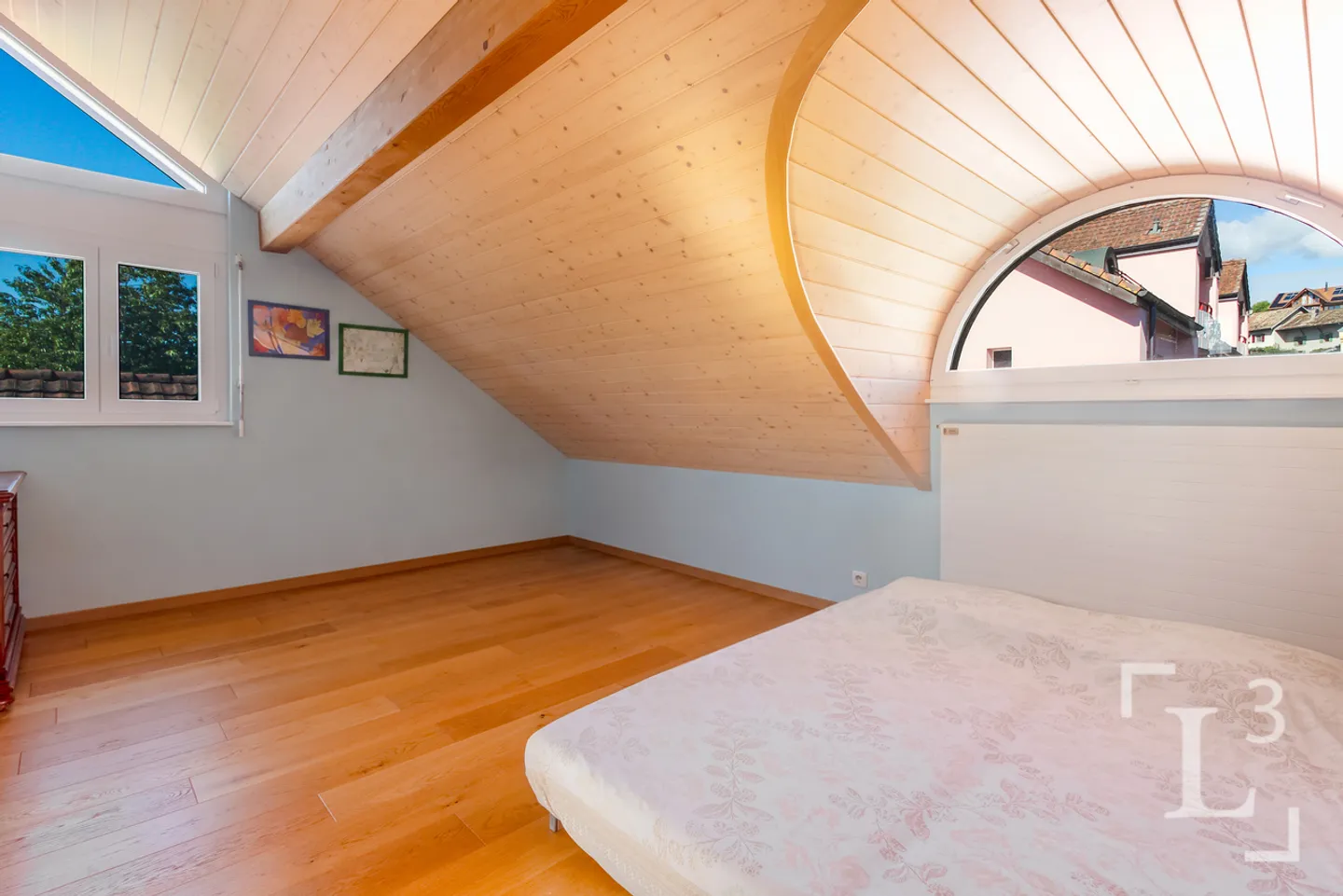 Charming Townhouse with Views - Photo 10 of 13