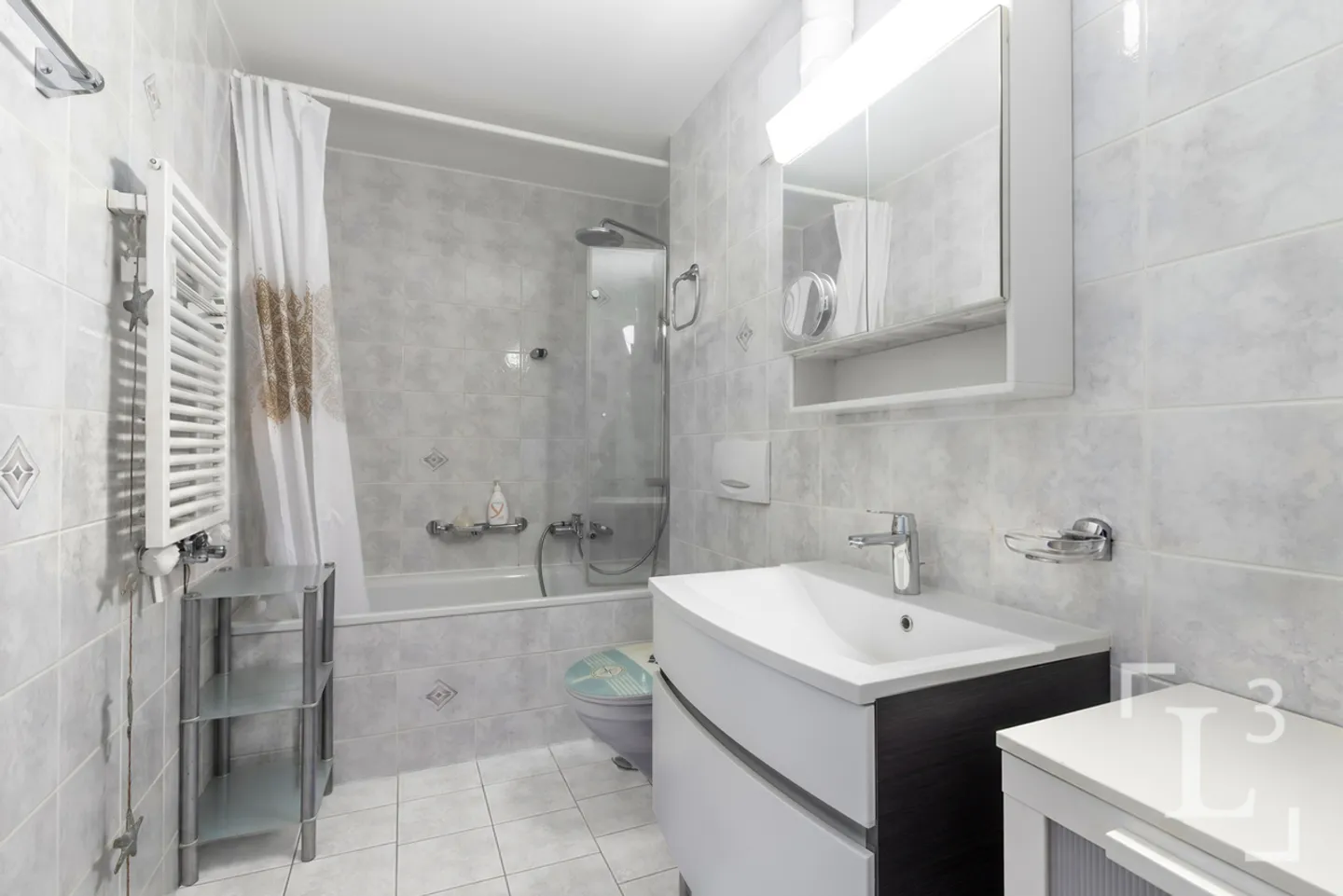 Charming Townhouse with Views - Photo 11 of 13