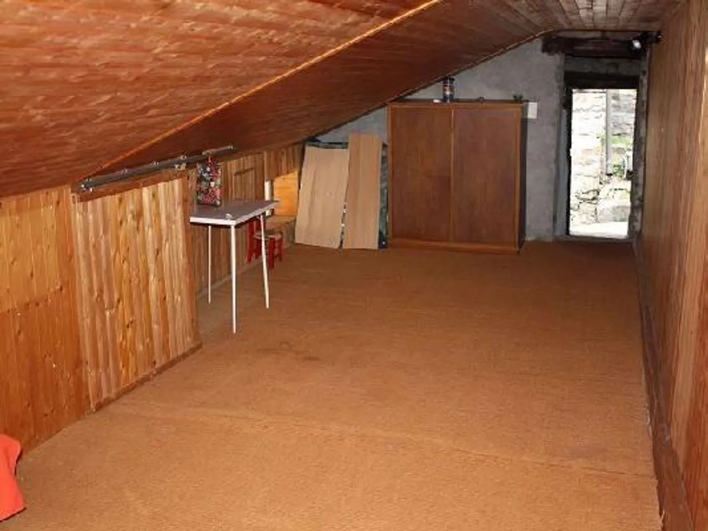 3 1/2-Room Apartment with Attic - Photo 2 of 10