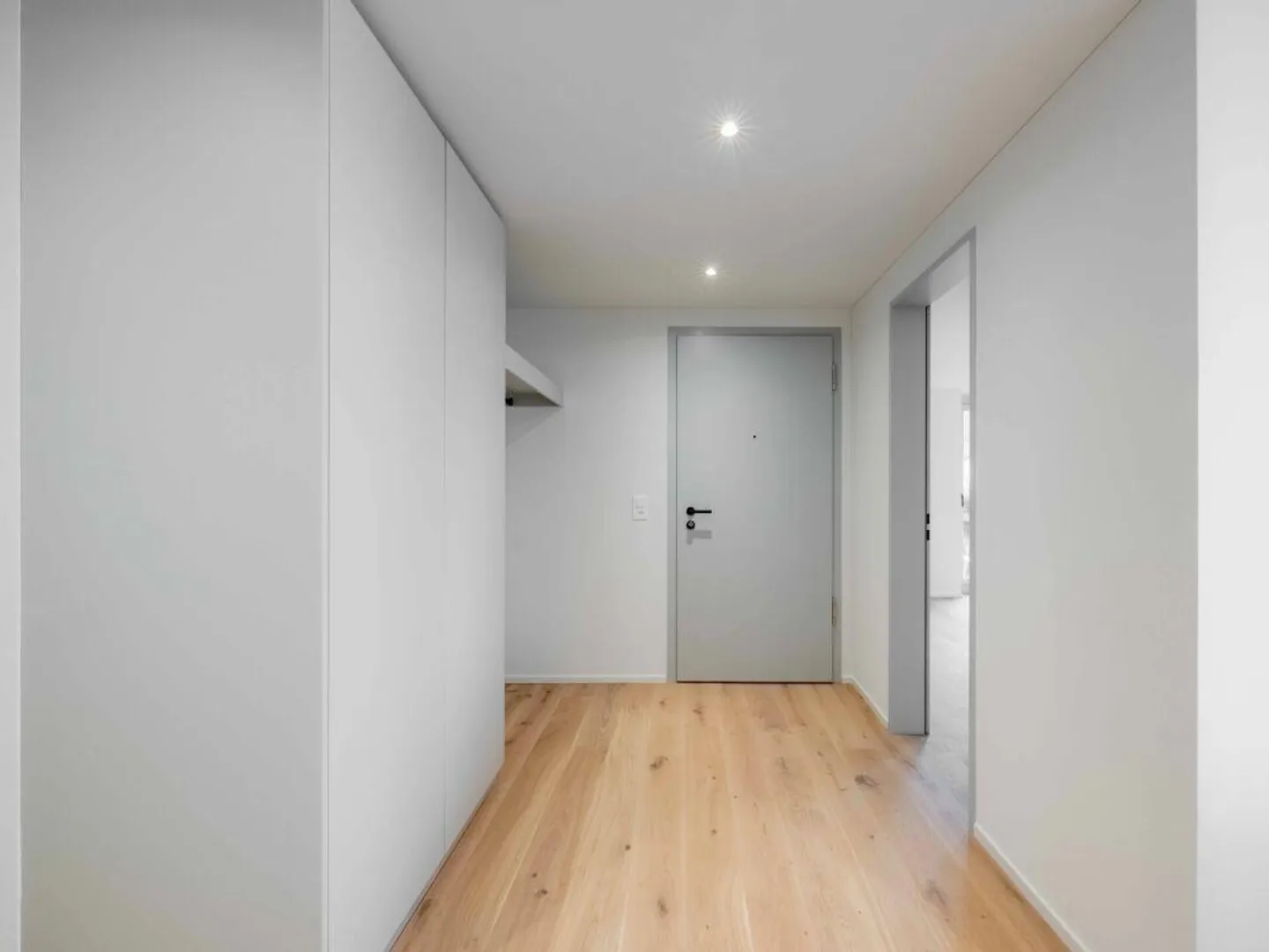 Scarletta - Exclusive 4.5 Room Terrace Apartment with View over the Sarganserland - Photo 4 of 12