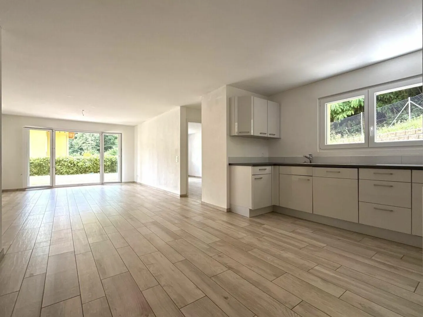 Second residence, 4.5-room apartment near Ascona - Photo 1 of 15