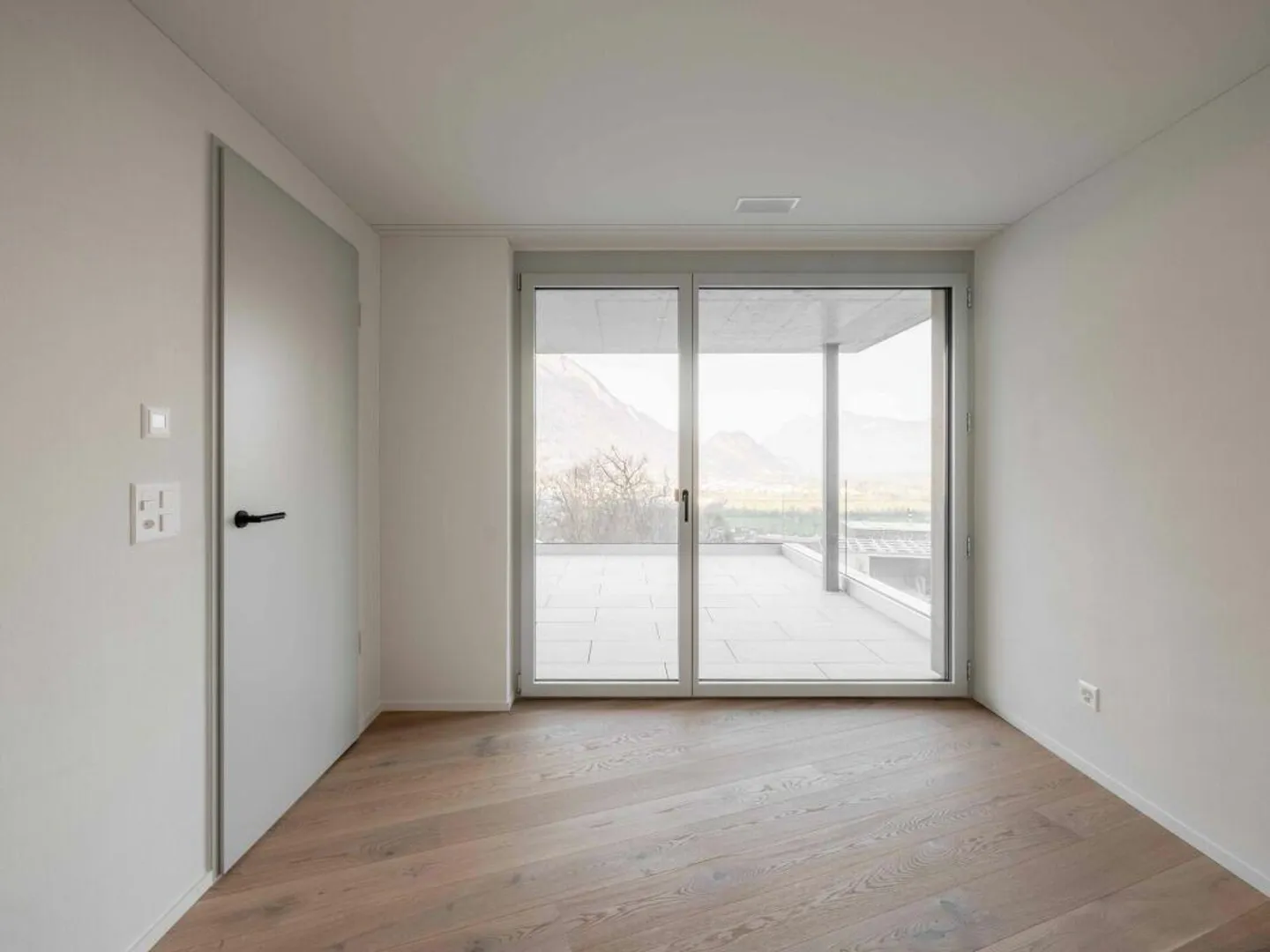 Scarletta - Exclusive 4.5 Room Terrace Apartment with View over the Sarganserland - Photo 10 of 12