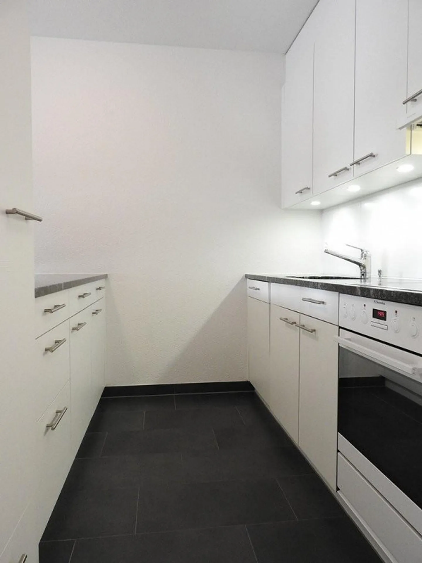 Belle appartement de 2 pièces dans le quartier de Länggasse - Photo 3 sur 9