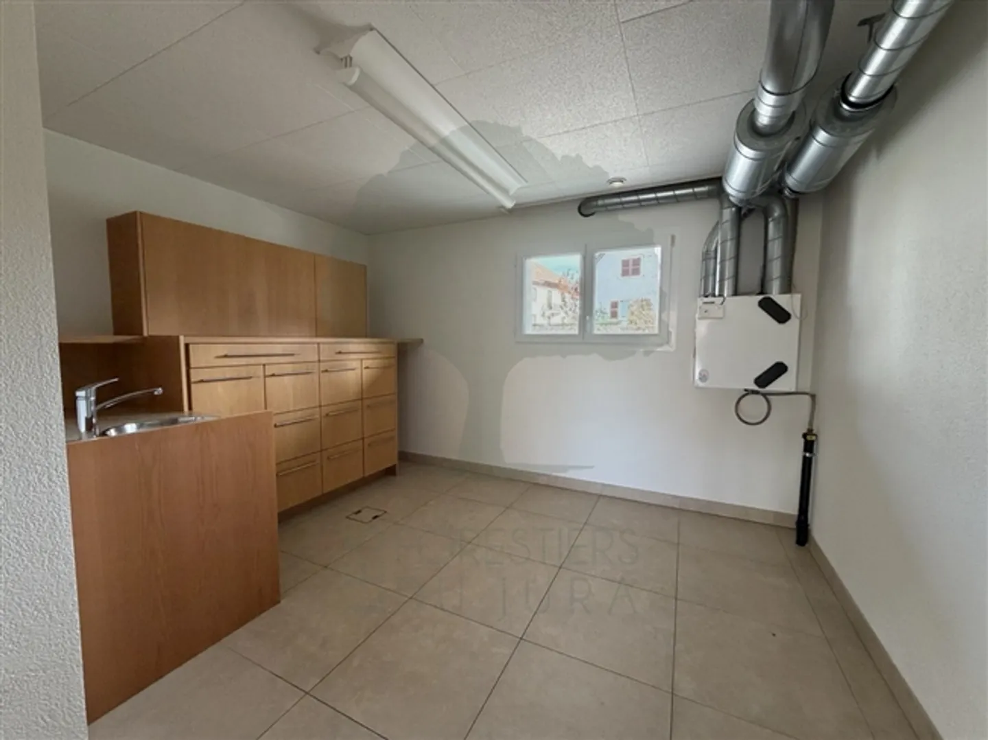 176 m² Studio medico al piano terra – Courfaivre - Foto 15 di 20