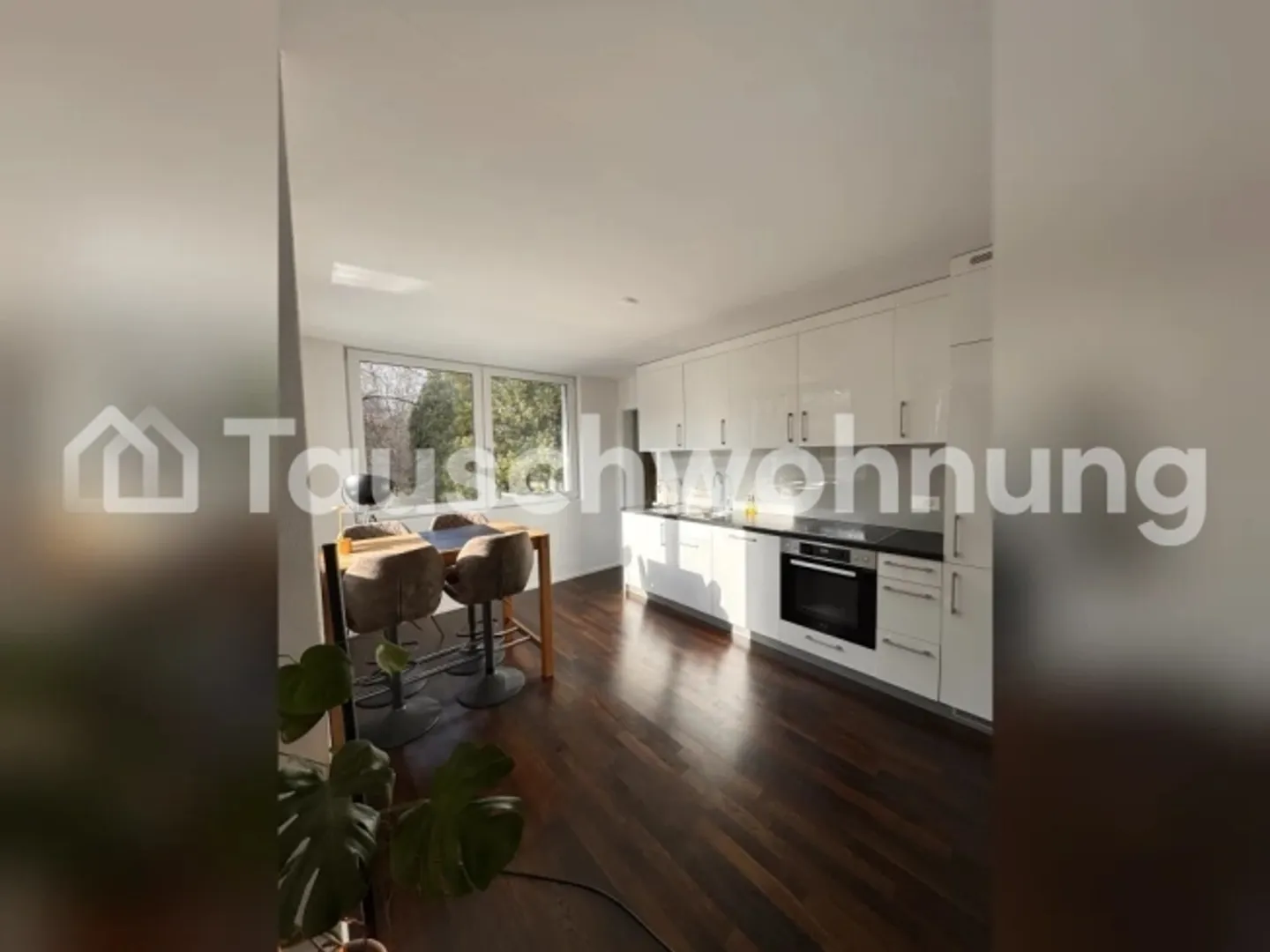 Penthouse for rent - Photo 1 of 1