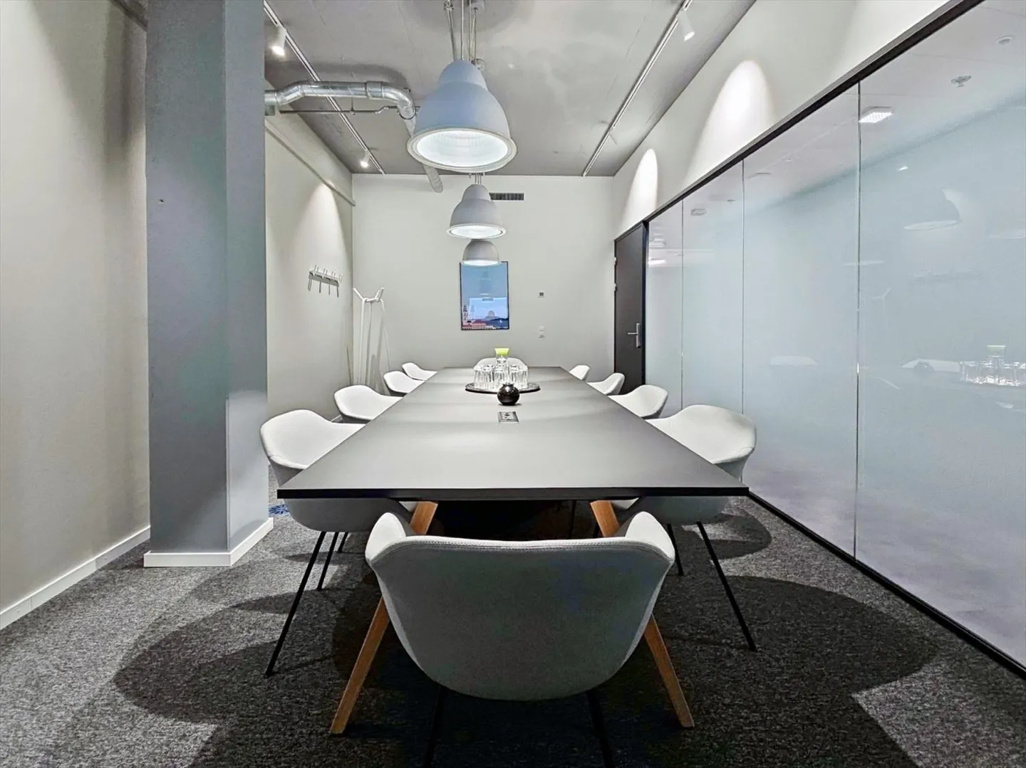 Espace de bureau pour 3 à Regus Andreaspark - Photo 8 sur 12