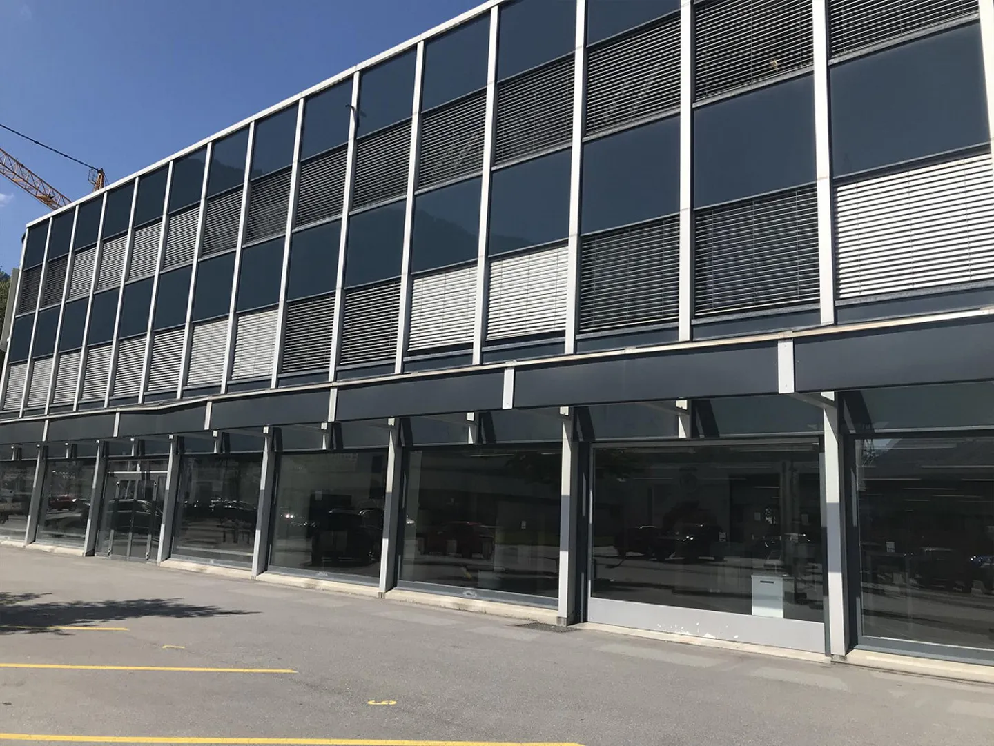 Gewerbefläche mit guter Anbindung - Foto 2 von 2