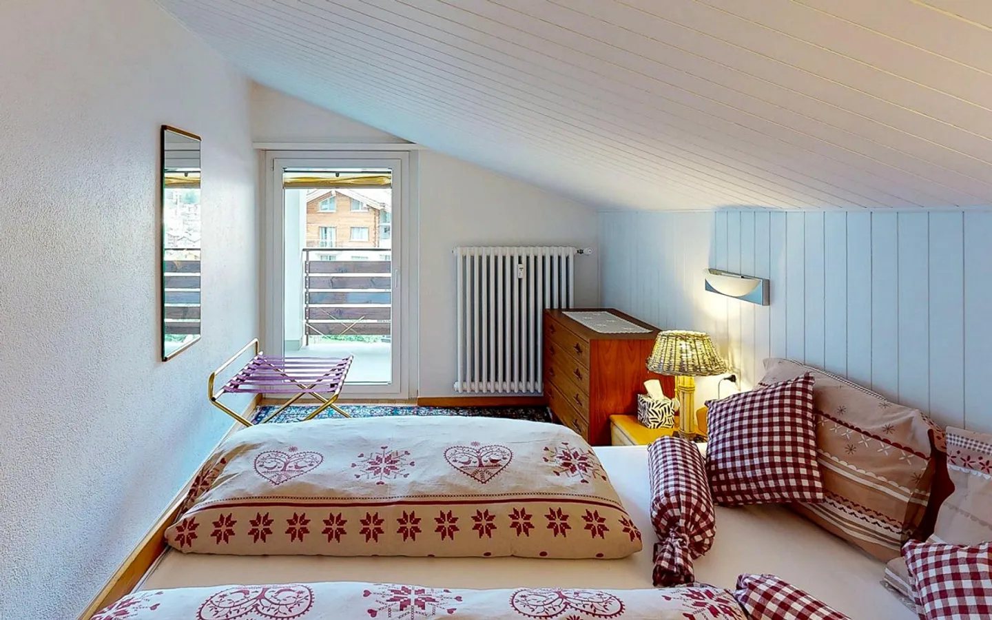 Attic apartment with a beautiful view - Photo 8 of 11