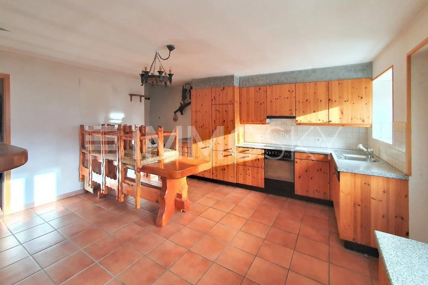 Living immersed in nature with unparalleled views - Photo 2 of 5