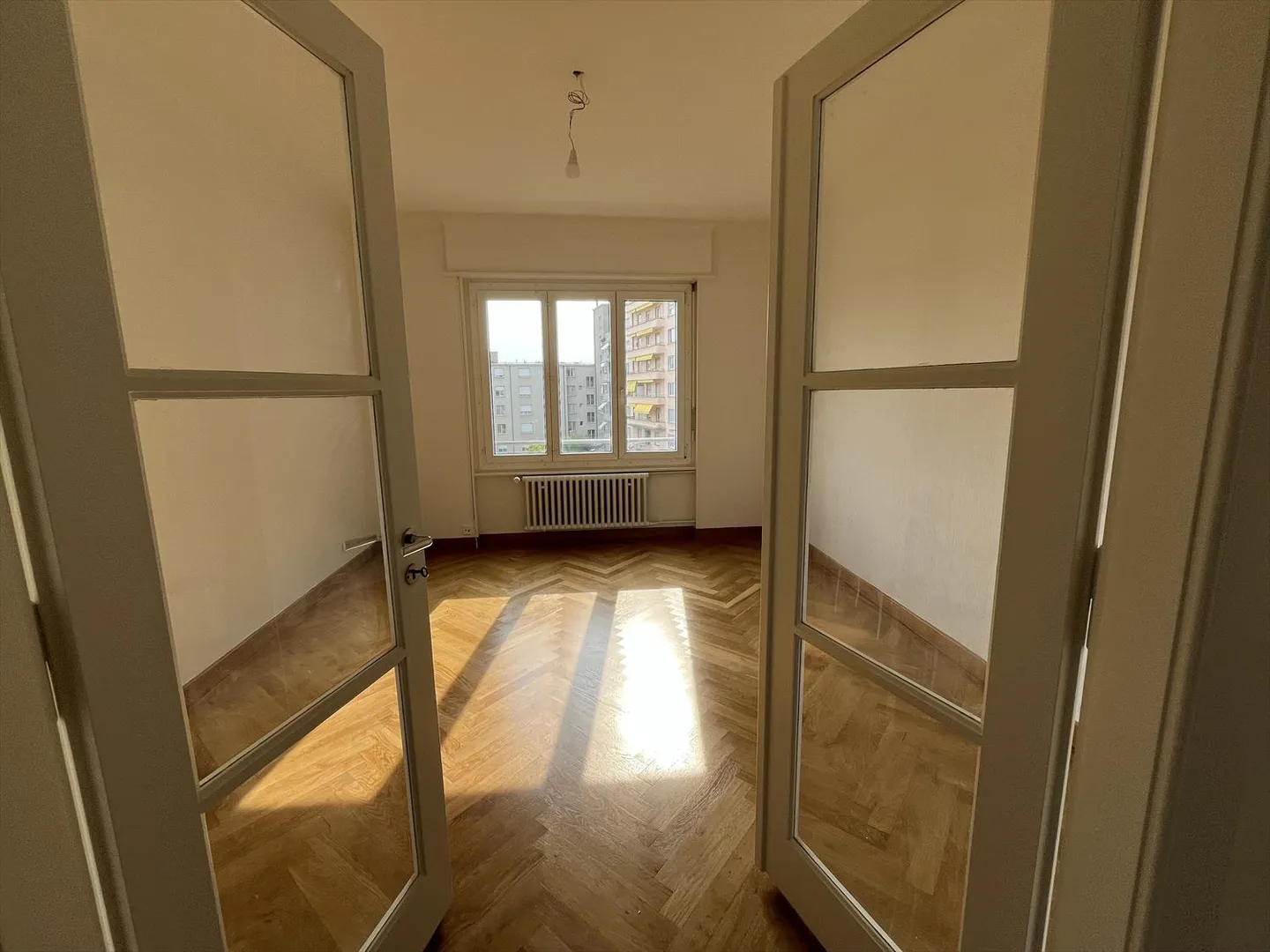 Bell'appartamento con 2 camere al 2° piano - Foto 3 di 3
