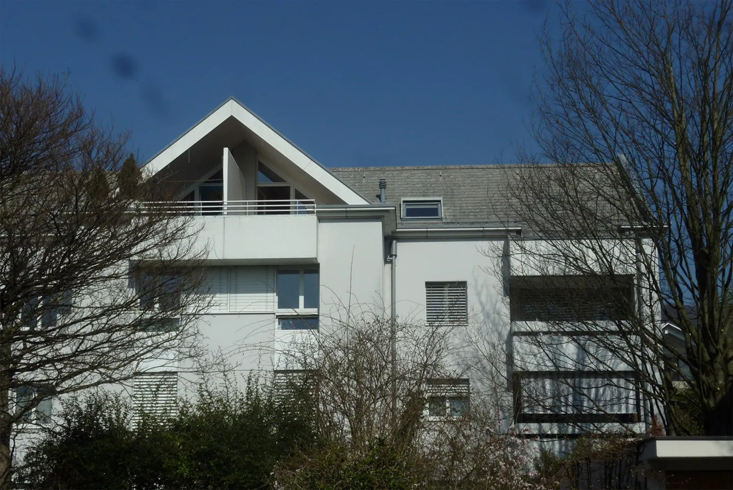 Appartement sous les combles de 2 pièces à Arlesheim à louer - Photo 1 sur 8