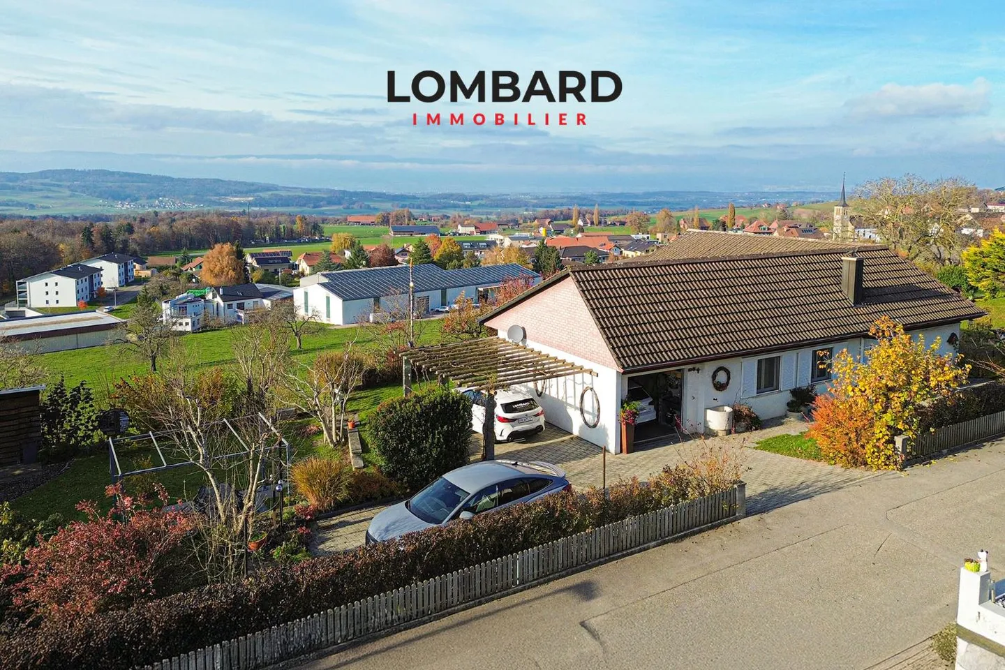 Spacious family home on one level with independent studio - Photo 1 of 7