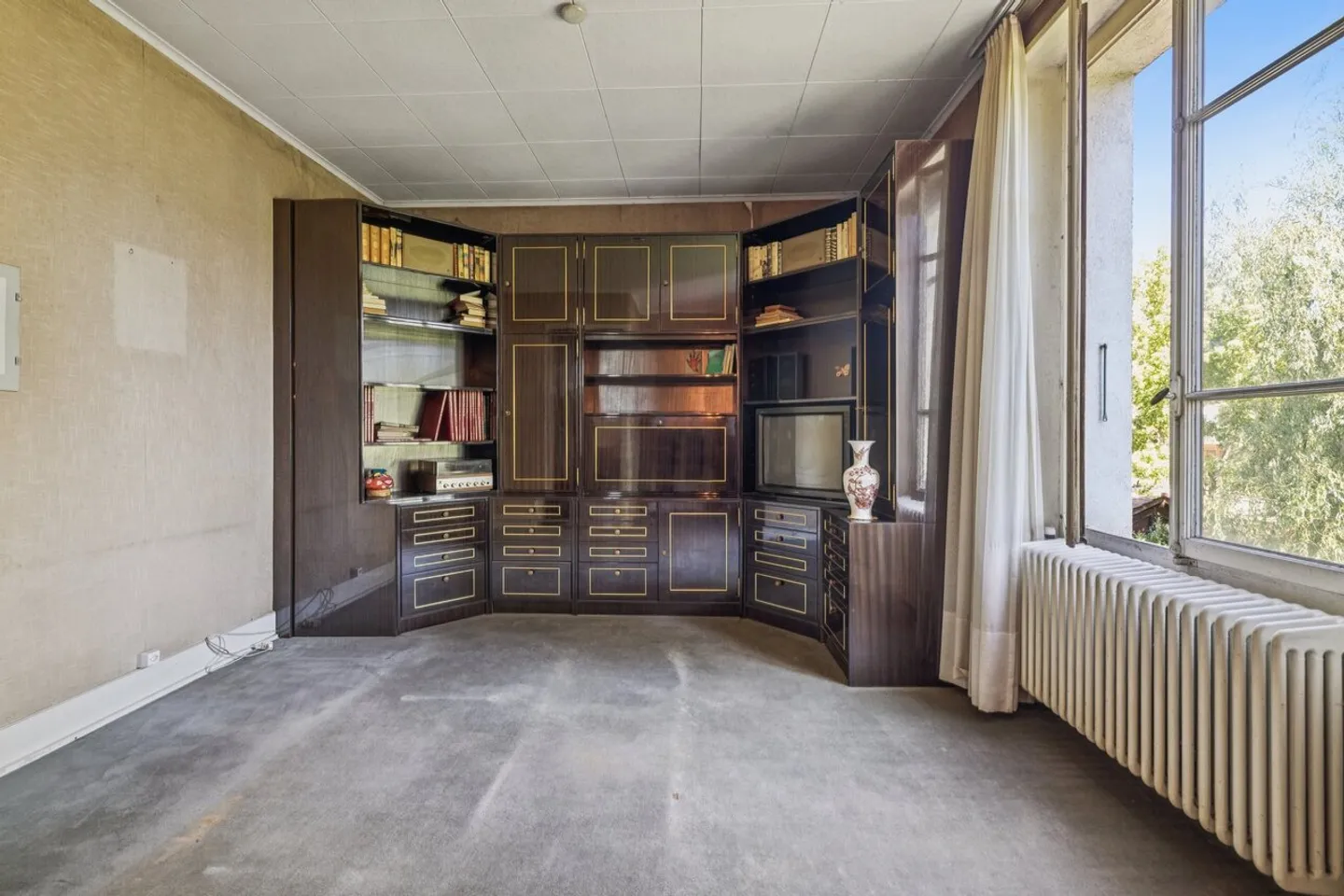 Maison à rénover avec fort potentiel - Photo 9 sur 13