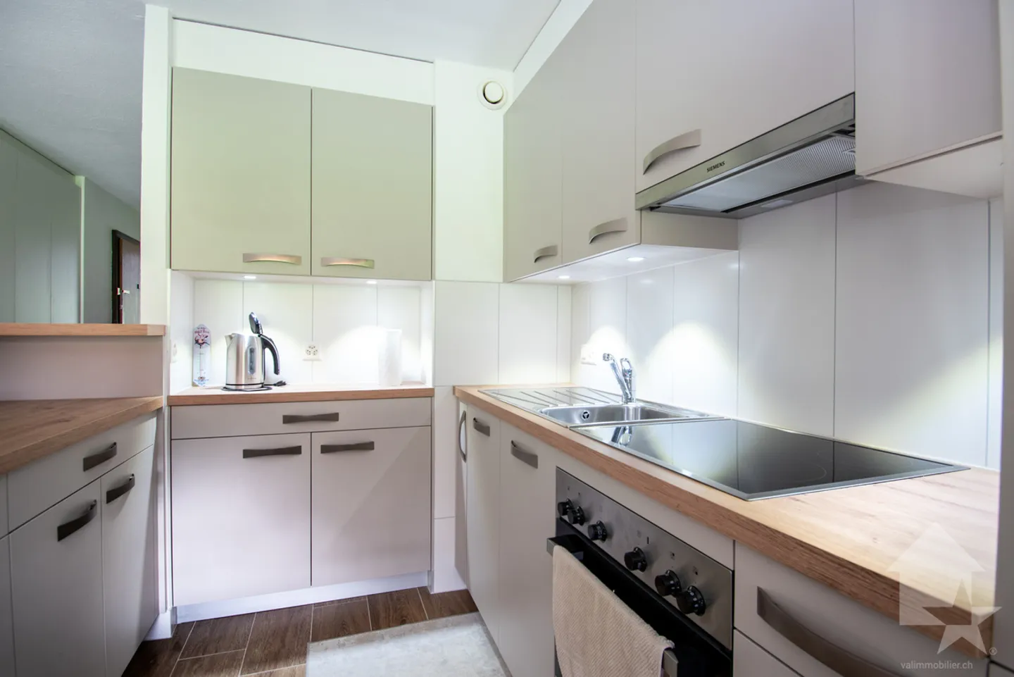 Torgon, spacious 2.5-room apartment in the "Le Panorama" complex renovated - Photo 5 of 23