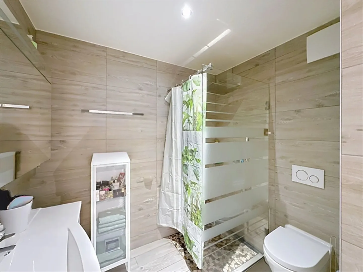 Villa with two 4.5-room apartments - Photo 6 of 9