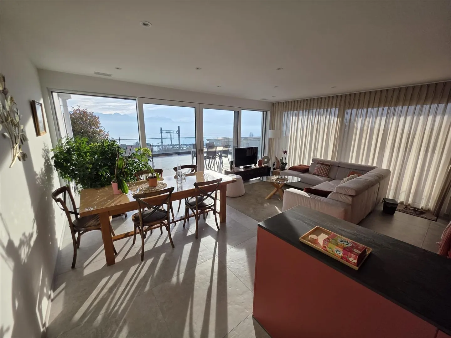 Apartment with terrace 3.5 rooms - Photo 3 of 8